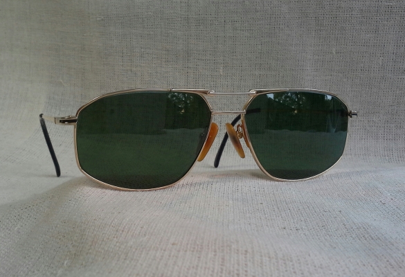 แว่นตาเฟรนช์วินเทจ ยุค &#039;80s  โมเดล &#039;นักบิน เลนส์แคบ&#039;  หล่อมั่ก ๆ   Vintage CHAMPS ELYSEES handmade in France  บิ๊กไซซ์!