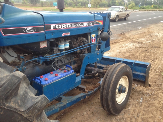 ขายรถไถFORD -6610 (ราคา 345,000 บาท) มีภาพวีดีโอ รถสภาพ พร้อมใช้งาน อุปกรณ์ครบพร้อม มีใบมีดดันหน้า ผานสภาพดีเครื่องแรงดี ระบบไฮดรอลิกส์ดี คูณ ชัยยา โทร 081-9972972 089-8451778