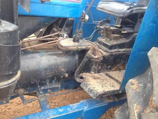 ขายรถไถFORD -6610 (ราคา 345,000 บาท) มีภาพวีดีโอ รถสภาพ พร้อมใช้งาน อุปกรณ์ครบพร้อม มีใบมีดดันหน้า ผานสภาพดีเครื่องแรงดี ระบบไฮดรอลิกส์ดี คูณ ชัยยา โทร 081-9972972 089-8451778