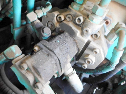 Kobelco SK60-2 มาร์คไฟว์ เก่าญี่ปุ่น มีไลน์หัวกระแทก มีใบมีดดัน สีเดิมๆ