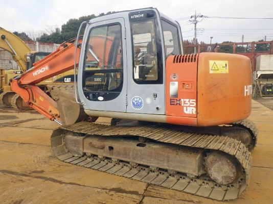 Hitachi EX135USR-5 เก่าญี่ปุ่น ใบแทรค 70ซม. ระบบดี นำเข้าเองจากญี่ปุ่นโดยตรง