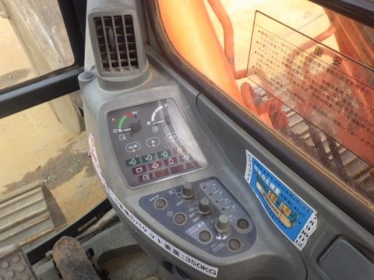 Hitachi EX135USR-5 เก่าญี่ปุ่น ใบแทรค 70ซม. ระบบดี นำเข้าเองจากญี่ปุ่นโดยตรง