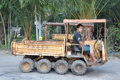 ขายรถบรรทุกดั้มเปอร์YANMAR TFW15D ขับเคลื่อน8ล้อสวย สวยเดิมจากญี่ปุ่นยังไม่เคยใช้ในไทย 129,000เท่านั