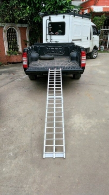 บันไดอลูมิเนียม ขึ้นรถมอไซค์