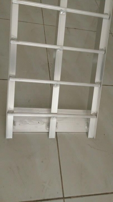 บันไดอลูมิเนียม ขึ้นรถมอไซค์