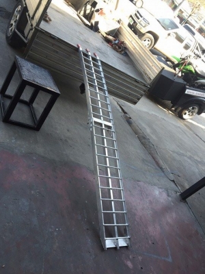 บันไดอลูมิเนียม ขึ้นรถมอไซค์