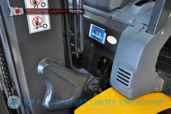 ขายรถโฟล์คลิฟท์มือสอง KOMATSU รุ่น  FD30T-17-324414 นำเข้าไม่เคยใช้งานในไทย