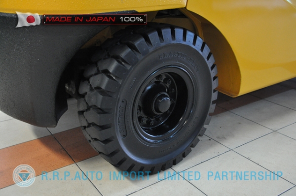 ขายรถโฟล์คลิฟท์มือสอง KOMATSU รุ่น  FD30T-17-324414 นำเข้าไม่เคยใช้งานในไทย