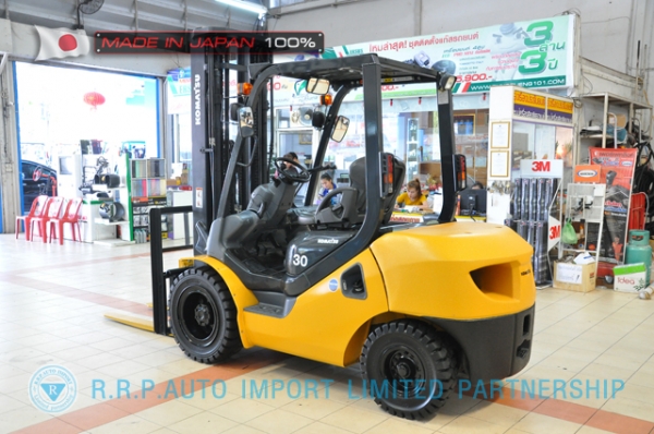 ขายรถโฟล์คลิฟท์มือสอง KOMATSU รุ่น  FD30T-17-324414 นำเข้าไม่เคยใช้งานในไทย