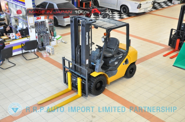 ขายรถโฟล์คลิฟท์มือสอง KOMATSU รุ่น  FD30T-17-324414 นำเข้าไม่เคยใช้งานในไทย