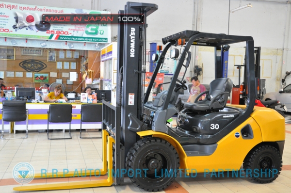 ขายรถโฟล์คลิฟท์มือสอง KOMATSU รุ่น  FD30T-17-324414 นำเข้าไม่เคยใช้งานในไทย