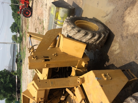 ขายรถตักKomatsu เอวอ่อน2คันสภาพสวยพร้อมใช้งานรถตักคูบูต้า2เพลา1คุนสภาพพร้อมใช้งานรวม3คัน