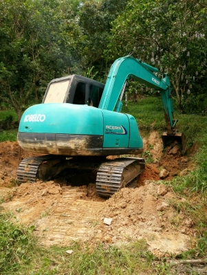รถแบคโฮ KOBELCO SK - 60 , ( รถเช็คนอก. ) สนใจติดต่อ 081 - 6079515