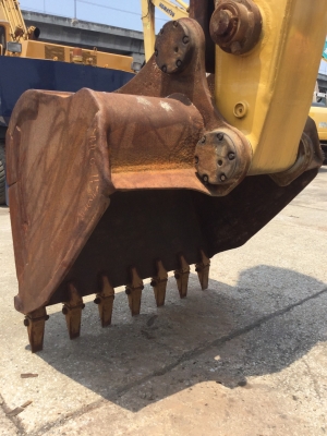 KOMATSU PC400