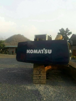 ขาย KOMATSU pc 200-5 LC ราคา  650,000 บาท  pc 200-5 คอนโทรลยาว ราคา 600,000 บาท เอกสาร อินวอยส์  สระบุรี  090-772-3710 090-772-3708