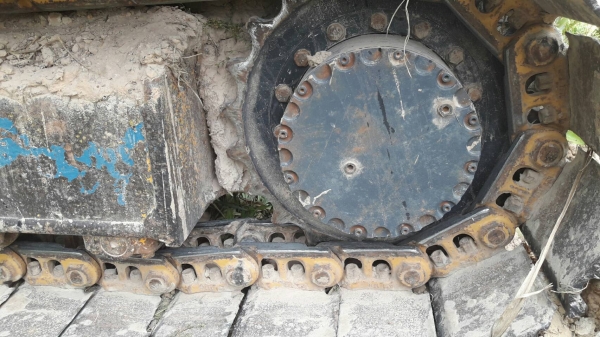 รถขุด 120//..เครื่องเดิมปั้มเดิม ดีๆ ช่วงล่างแน่น.เอวดีไม่ขยีบโซ่ใหม่ๆ2เส้น.สป้อกเก้ต&amp;ล้อนำ ใหม่.ทำงานเร็วไว ไม่โหลดไม่หลวม.ราคา.455000..มาคุยกันนะ..ทักหรอโทร 0837335338-0636359242..