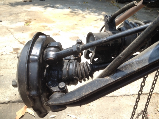 เครื่องยนต์ ไดฮัทสุ 660 cc (คาร์บู แต่มีเทอร์โบของรถดับเพลิง)