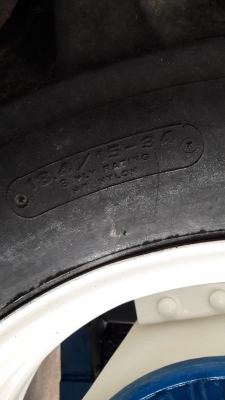 รถไถนิวฮอลแลนด์ติดแอร์ TS90 เกียร์ไฟฟ้า ราคาพิเศษ 770,000บาท รถไถนิวฮอลแลนด์ติดแอร์ TS90 เกียร์ไฟฟ้า ราคาพิเศษ 770,000บาท