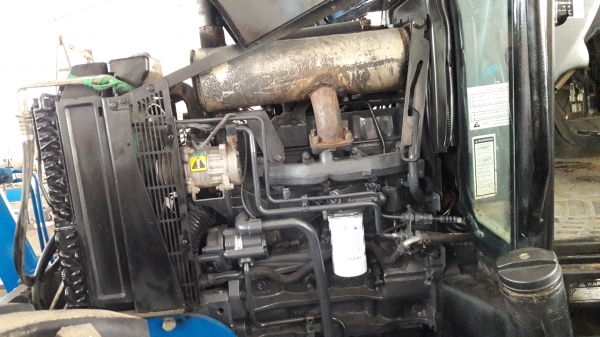 รถไถนิวฮอลแลนด์ติดแอร์ TS90 เกียร์ไฟฟ้า ราคาพิเศษ 770,000บาท รถไถนิวฮอลแลนด์ติดแอร์ TS90 เกียร์ไฟฟ้า ราคาพิเศษ 770,000บาท