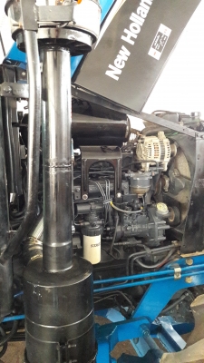 รถไถนิวฮอลแลนด์ติดแอร์ TS90 เกียร์ไฟฟ้า ราคาพิเศษ 770,000บาท รถไถนิวฮอลแลนด์ติดแอร์ TS90 เกียร์ไฟฟ้า ราคาพิเศษ 770,000บาท