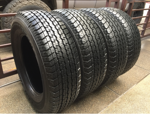 ยาง Bridgestone 255 65 17 ปี16 ดอกเต็ม เนื้อนิ่มๆ  ใช้ยาว ราคาไม่แพง