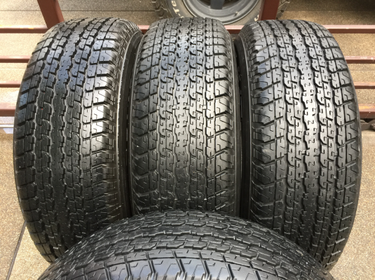 ยาง Bridgestone 255 65 17 ปี16 ดอกเต็ม เนื้อนิ่มๆ ใช้ยาว ราคาไม่แพง ยาง Bridgestone 255 65 17 ปี16 ดอกเต็ม เนื้อนิ่มๆ ใช้ยาว ราคาไม่แพง