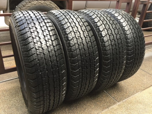 ยาง Bridgestone 255 65 17 ปี16 ดอกเต็ม เนื้อนิ่มๆ ใช้ยาว ราคาไม่แพง ยาง Bridgestone 255 65 17 ปี16 ดอกเต็ม เนื้อนิ่มๆ ใช้ยาว ราคาไม่แพง