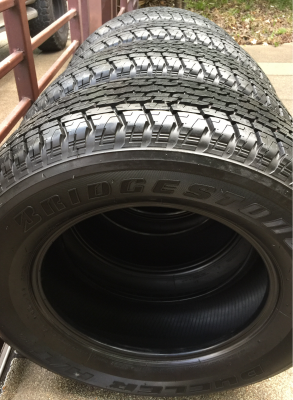 ยาง Bridgestone 255 65 17 ปี16 ดอกเต็ม เนื้อนิ่มๆ ใช้ยาว ราคาไม่แพง ยาง Bridgestone 255 65 17 ปี16 ดอกเต็ม เนื้อนิ่มๆ ใช้ยาว ราคาไม่แพง