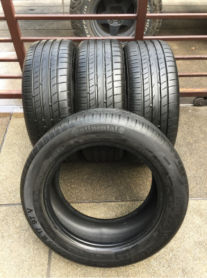 ยาง Continental 225 55 17 ปี15 ดอกเต็ม ไม่มีปะ เนื้อนิ่มๆ  ใช้ยาว ราคาไม่แพง