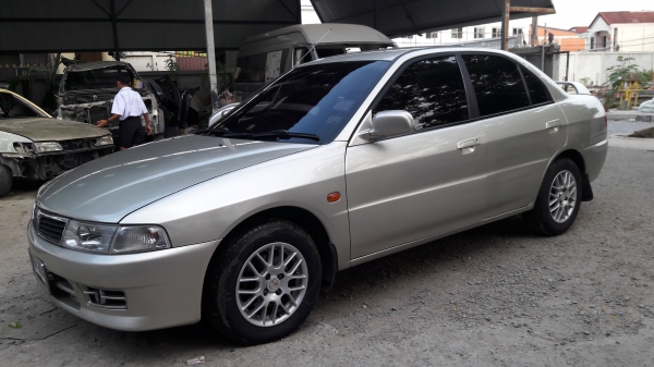 รถเก๋ง MITSUBISHI LANCER ท้ายBENZ ปี 1999 เครื่อง 1600 cc. ตัวTOP เบาะหนัง เกียร์ออโต้ ราคา 75,000 บ.รถอยู่ดอนเมือง รถเก๋ง MITSUBISHI LANCER ท้ายBENZ ปี 1999 เครื่อง 1600 cc. ตัวTOP เบาะหนัง เกียร์ออโต้ ราคา 75,000 บ.รถอยู่ดอนเมือง