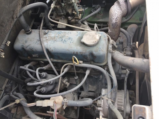 นิสสัน 2 ตันเครื่องเบนซิน เก่าญี่ปุ่นเกี่ยร์ออโต้ สภาพดีพร้อมใช้