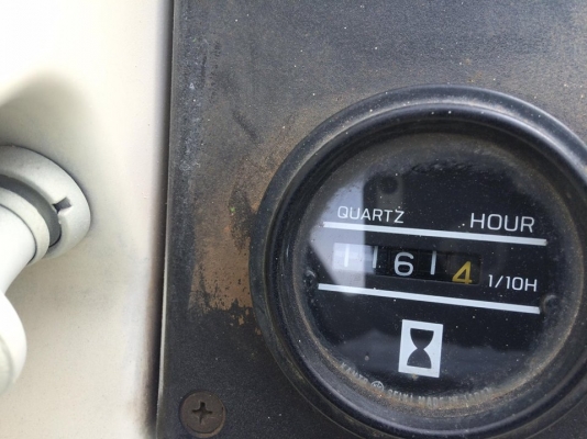 นิสสัน 2 ตันเครื่องเบนซิน เก่าญี่ปุ่นเกี่ยร์ออโต้ สภาพดีพร้อมใช้