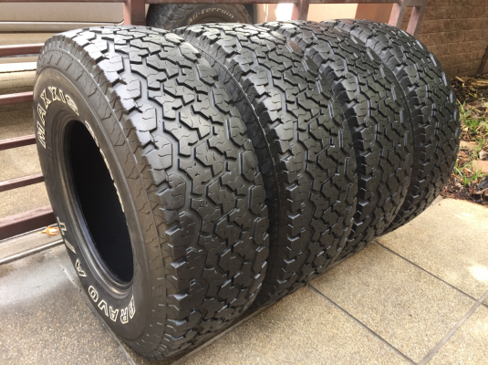 ยาง All Maxxis980 265 75 16 ปลายปี14 ดอกเยอะ ใช้ยาว ราคาไม่แพง ยาง All Maxxis980 265 75 16 ปลายปี14 ดอกเยอะ ใช้ยาว ราคาไม่แพง