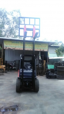 Toyota8fd30ขนาด3ตันเสาสูง3เมตร เกียร์ออร์โต้ เครื่องยนต์1DZ2รุ่มใหม่ล่าสุด ยางตันใหม่4เส้น