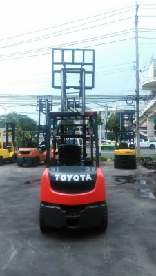 Toyota8fd30ขนาด3ตันเสาสูง3เมตร เกียร์ออร์โต้ เครื่องยนต์1DZ2รุ่มใหม่ล่าสุด ยางตันใหม่4เส้น