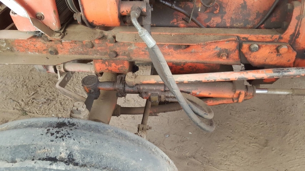 ขาย รถไถ INTER Model B450 เครื่องดี เกียร์ดี ปั้มดี ไม่มีอุปกรณ์ เอาไว้ติดคีบ หรือไถนาก็ได้ครับ เอกสารใบซื้อขาย ราคาคุยกันได้