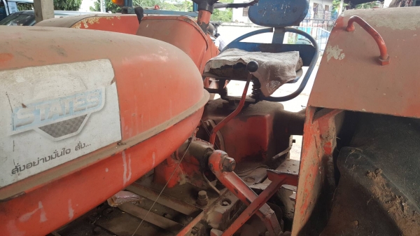 ขาย รถไถ INTER Model B450 เครื่องดี เกียร์ดี ปั้มดี ไม่มีอุปกรณ์ เอาไว้ติดคีบ หรือไถนาก็ได้ครับ เอกสารใบซื้อขาย ราคาคุยกันได้