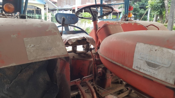 ขาย รถไถ INTER Model B450 เครื่องดี เกียร์ดี ปั้มดี ไม่มีอุปกรณ์ เอาไว้ติดคีบ หรือไถนาก็ได้ครับ เอกสารใบซื้อขาย ราคาคุยกันได้