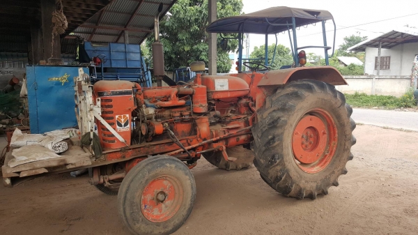 ขาย รถไถ INTER Model B450 เครื่องดี เกียร์ดี ปั้มดี ไม่มีอุปกรณ์ เอาไว้ติดคีบ หรือไถนาก็ได้ครับ เอกสารใบซื้อขาย ราคาคุยกันได้