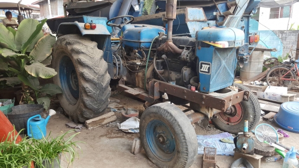 ขาย รถไถ INTER Model B450 เครื่องดี เกียร์ดี ปั้มดี ไม่มีอุปกรณ์ เอาไว้ติดคีบ หรือไถนาก็ได้ครับ เอกสารใบซื้อขาย ราคาคุยกันได้