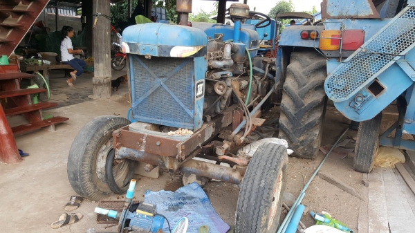 ขาย รถไถ INTER Model B450 เครื่องดี เกียร์ดี ปั้มดี ไม่มีอุปกรณ์ เอาไว้ติดคีบ หรือไถนาก็ได้ครับ เอกสารใบซื้อขาย ราคาคุยกันได้ ขาย รถไถ INTER Model B450 เครื่องดี เกียร์ดี ปั้มดี ไม่มีอุปกรณ์ เอาไว้ติดคีบ หรือไถนาก็ได้ครับ เอกสารใบซื้อขาย ราคาคุยกันได้