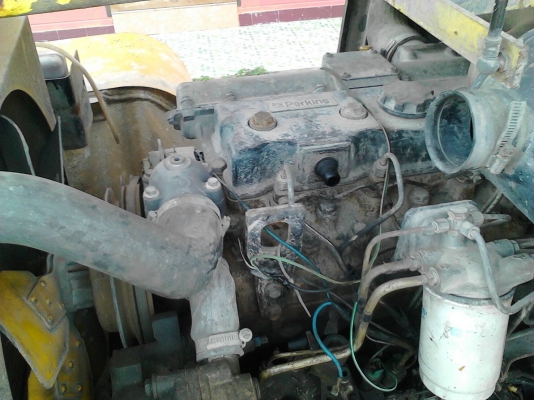 ขายด่วน รถฟอร์คลิฟต์ 6ตัน hyster เสาสูง 6เมตร  เครืองเบอร์กิ้น   ใช้งานดี เกียรทอค เพียง  250000