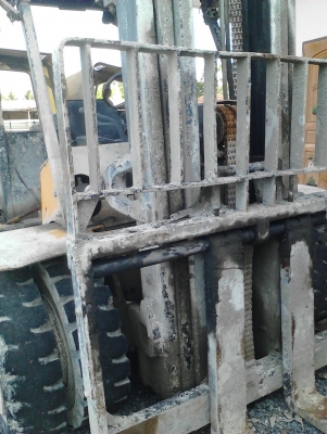 ขายด่วน รถฟอร์คลิฟต์ 6ตัน hyster เสาสูง 6เมตร  เครืองเบอร์กิ้น   ใช้งานดี เกียรทอค เพียง  250000