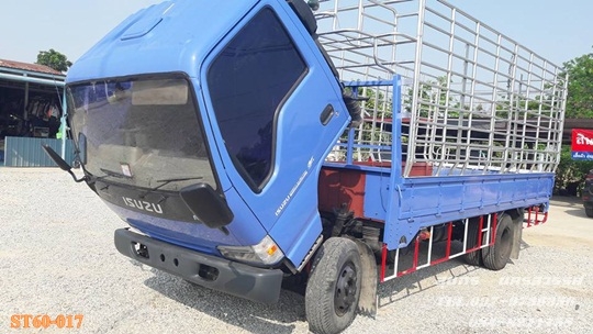 ขายด่วน รถบรรทุก 6 ล้อ ISUZU NPR 130 แรง ช่วงยาว 5 เมตร รถห้างท้ สภาพสวยพร้อมใช้ ราคาสุดคุ้ม