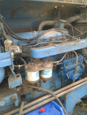 รถไถฟอร์ด   5000   T3 อุปกร ผานดันหน้า+ ผาน 7+ผานบุกเบิก   รถใช้งานอยุ่คับ  คดูรถทีอ.หนองหาร จ.อุดร  ราคา  225000  บาท   วันทูคอล 098 668-3479 dtac 094 283-9369 สิทธิ์ คับ