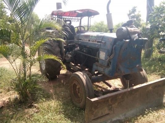 ขายรถไถฟอร์ด 77 ที 5 เล่มทะเบียน ราคาต่อรองได้