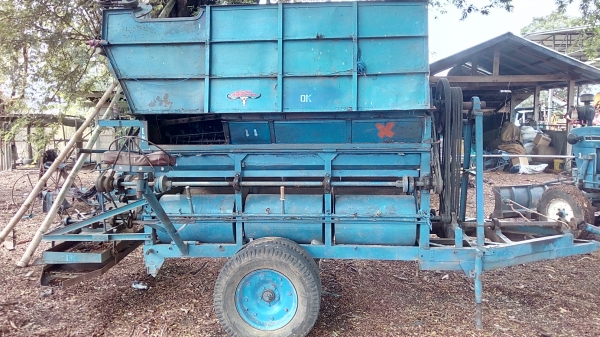 เครื่องนวดข้าว