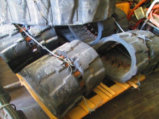 ราคาพิเศษ 17,000 บาท แทรคยาง แทรคเหล็ก โซ่ รหัสสินค้า 81004728 ติดต่อ 081-8283376  www.nihonmono.com