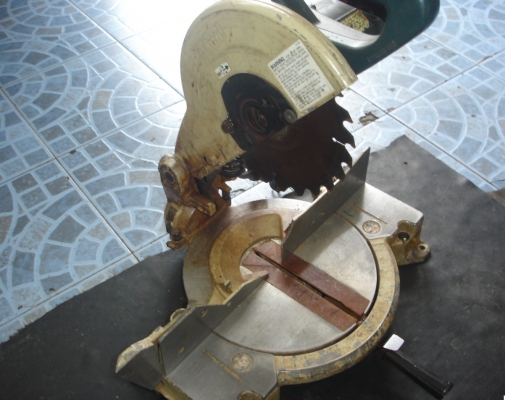 ขายแท่นตัดองศา MAKITA รุ่น LS1040 ขนาด 10"