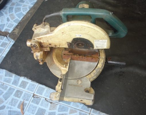 ขายแท่นตัดองศา MAKITA รุ่น LS1040 ขนาด 10"